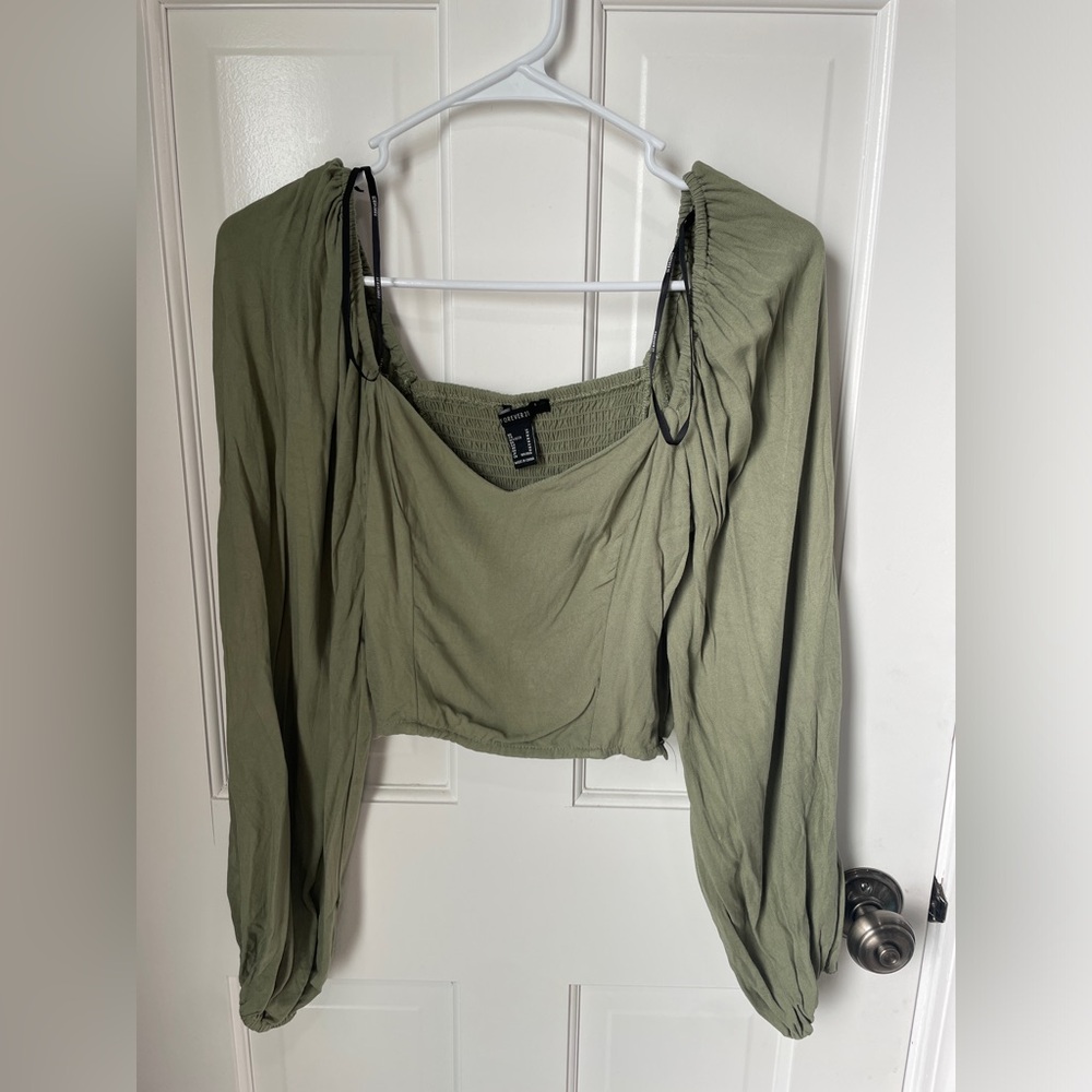 Forever 21 Sage Green Long Sleeve Crop Top